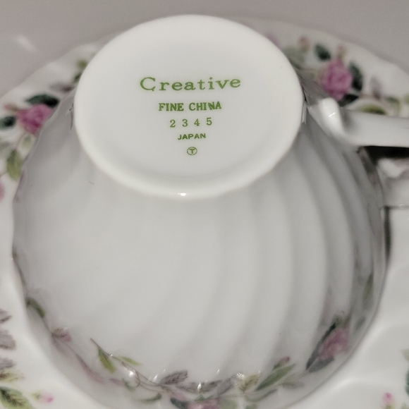 Fine China Teacup and Saucer Set Vintage Creative Fine China in Regency Rose - Picture 7 of 7